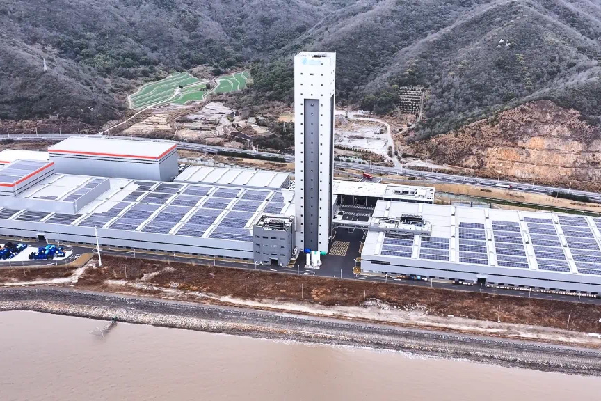 China General Nuclear Power Corp.’s virtual power plant in an industrial park in Ningbo has commenced formal operations. Photo: Courtesy of China General Nuclear Power Corp.