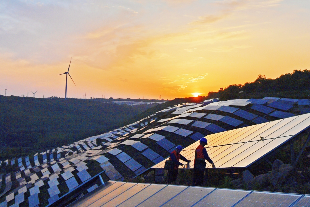 China had connected to the grid a total of 1,180 gigawatts of wind and solar power by the end of June.